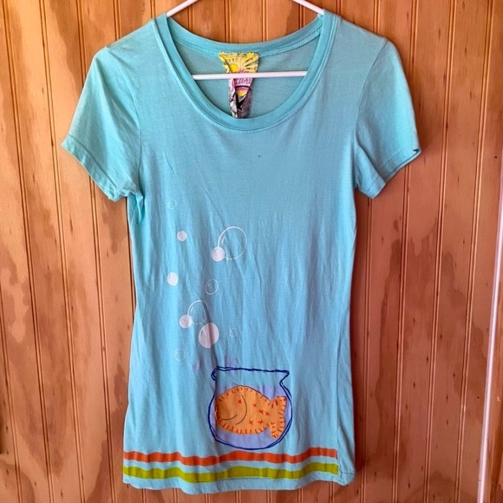 CRAFTY COUTURE FISH BOWL TEE